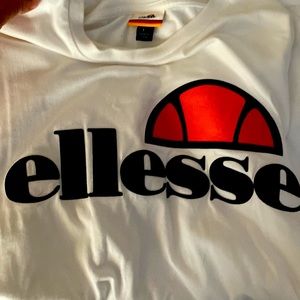 Ellesse large t shirt
